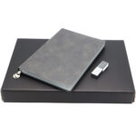 Тёмно-серый